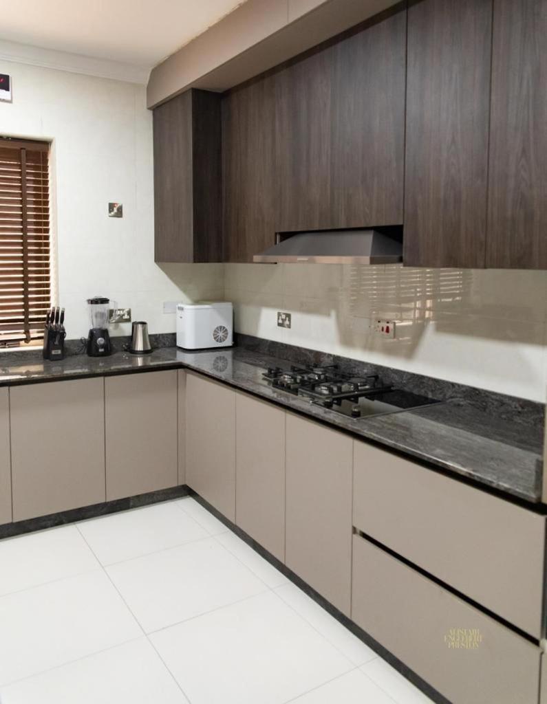 Metro Apartments Lagos Extérieur photo